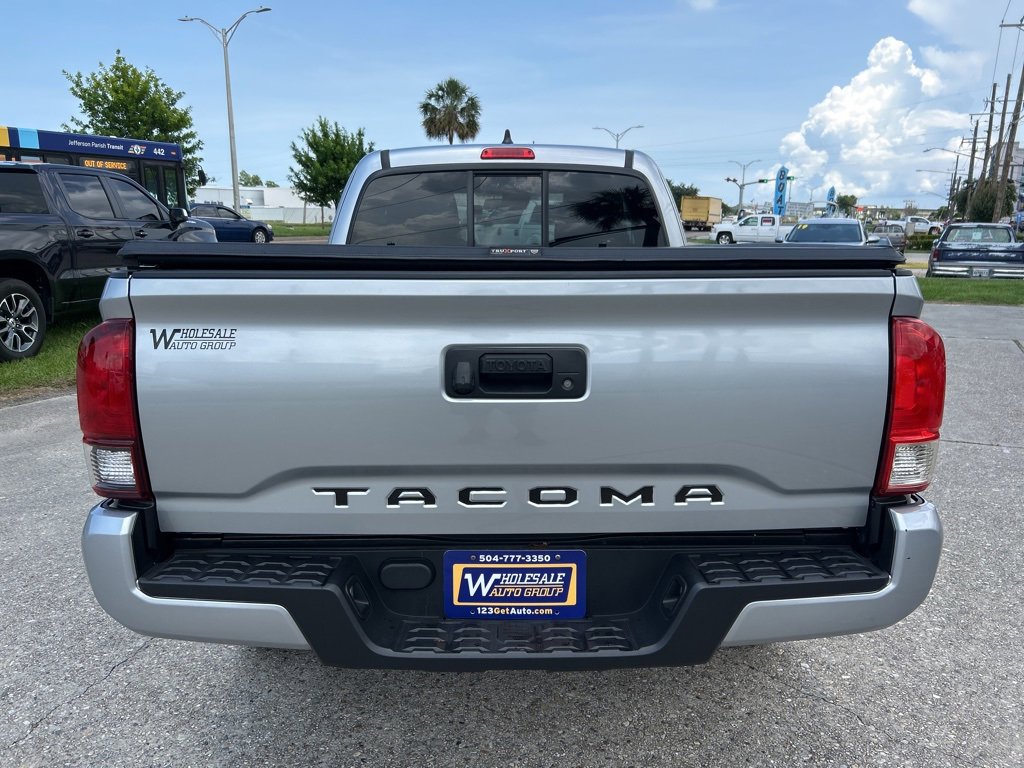Vehicle image 7 of 27
