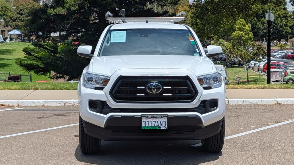 2022 Toyota Tacoma SR Image 2 of 26