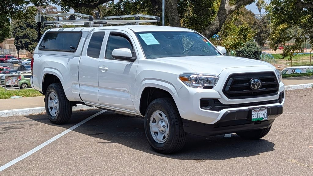 2022 Toyota Tacoma SR Image 3 of 26