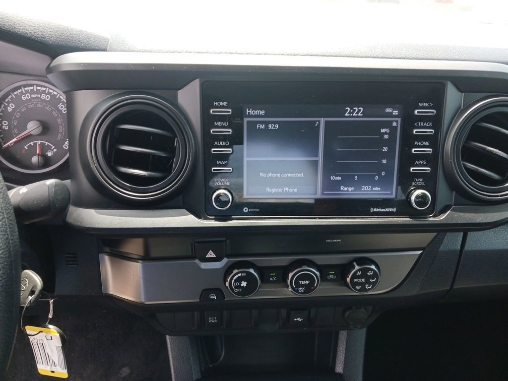 Vehicle image 5 of 8