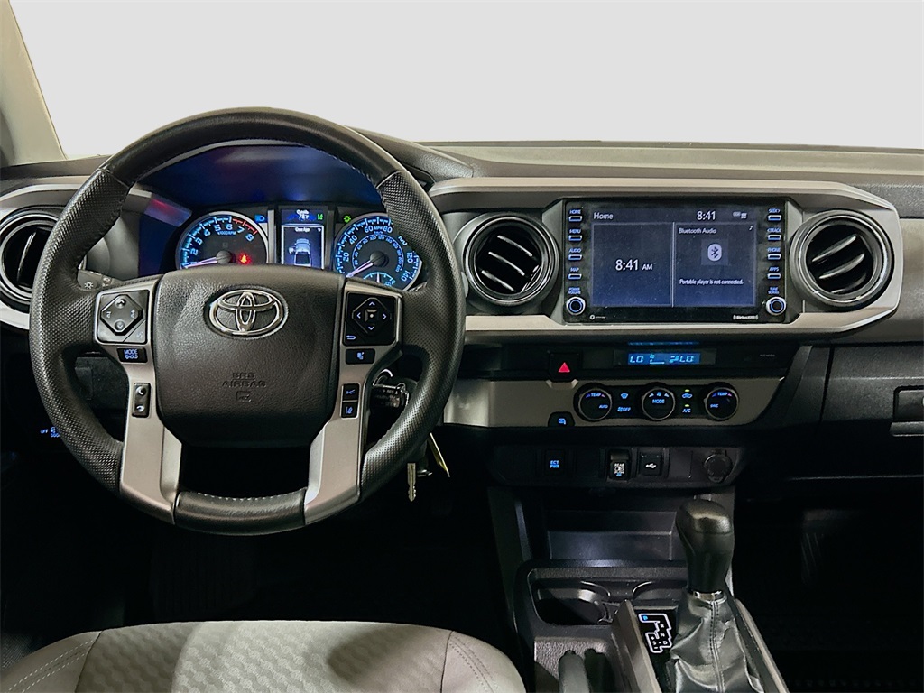 Vehicle image 18 of 27