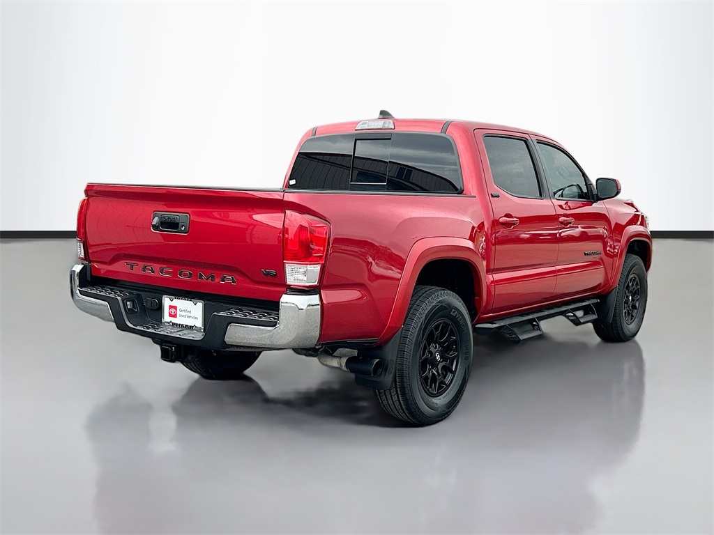 Vehicle image 4 of 33
