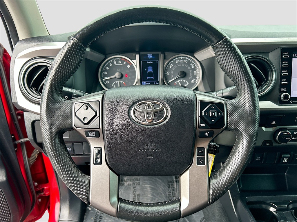 Vehicle image 9 of 33