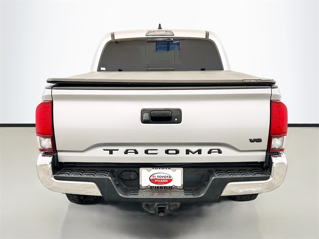 Vehicle image 5 of 27