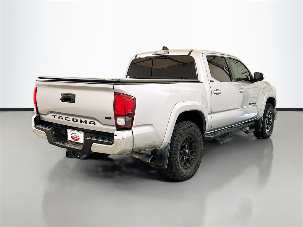 Vehicle image 4 of 27