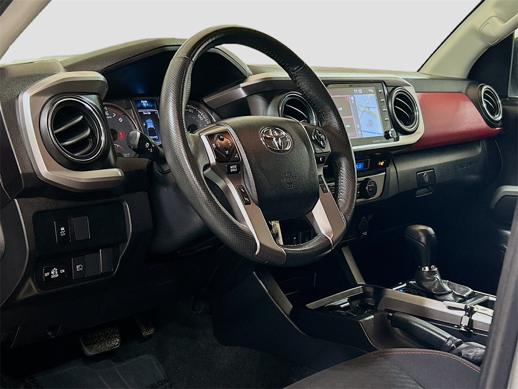 Vehicle image 6 of 31