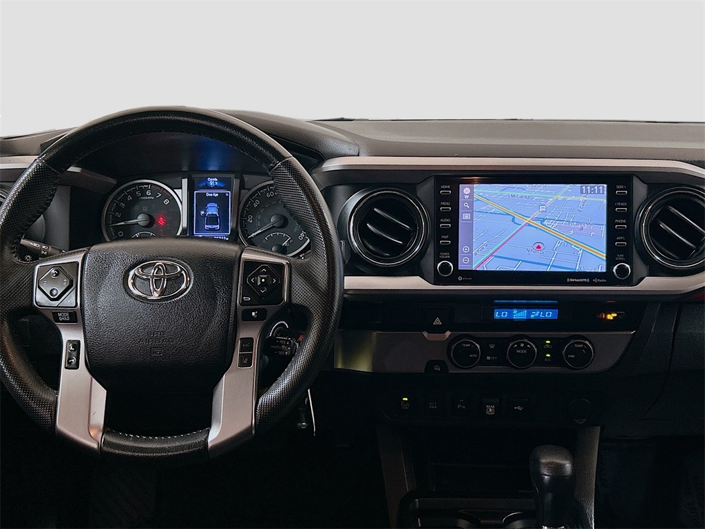 Vehicle image 18 of 31