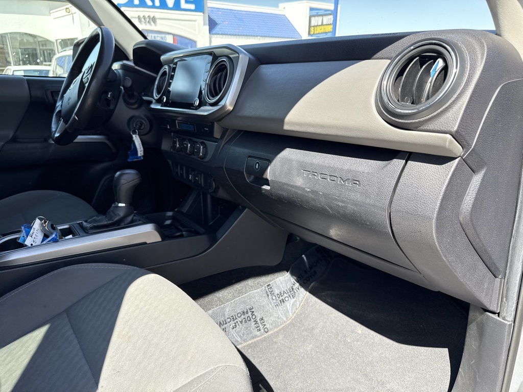 Vehicle image 26 of 27