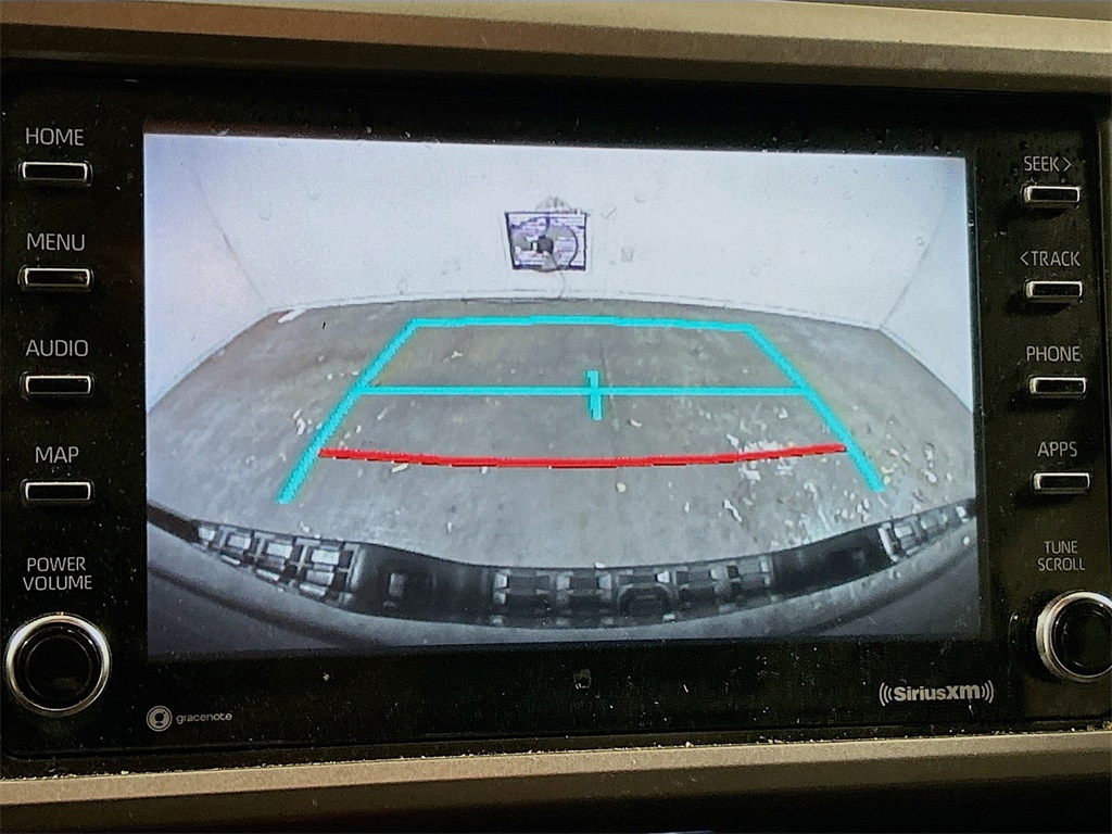 Vehicle image 11 of 27