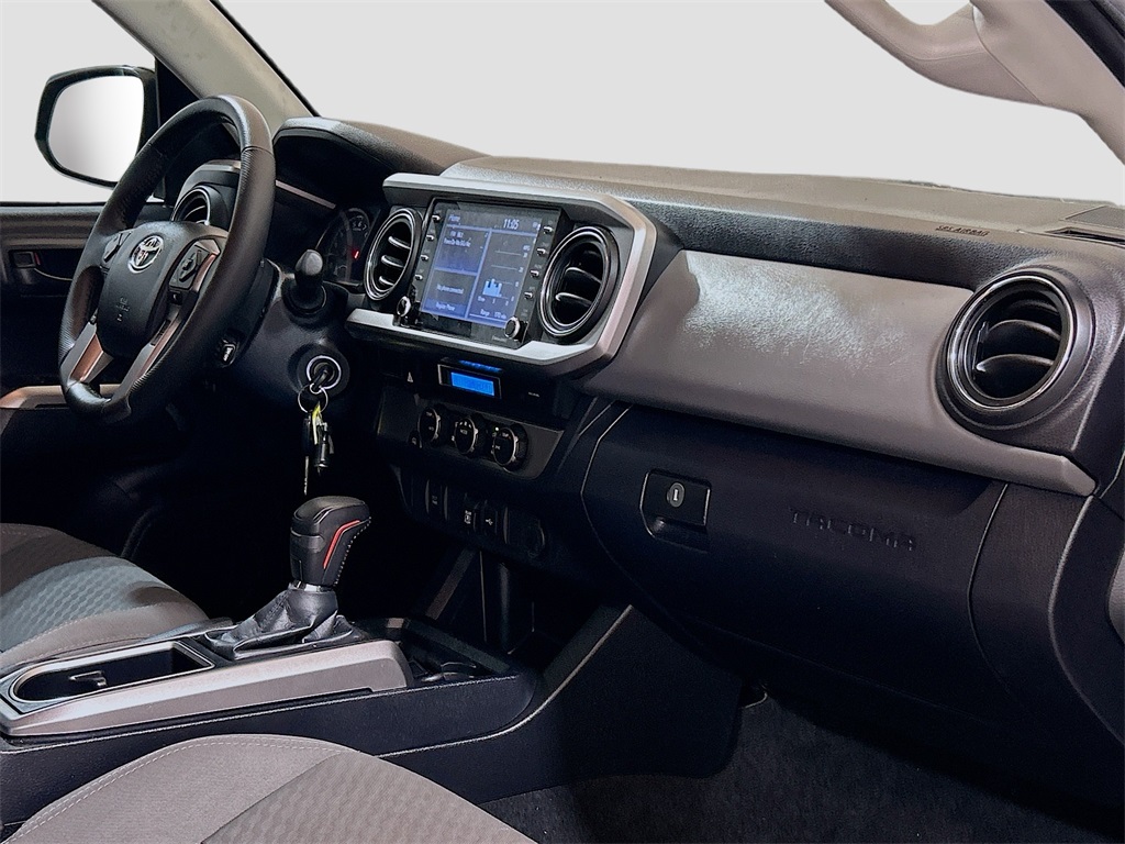 Vehicle image 24 of 27
