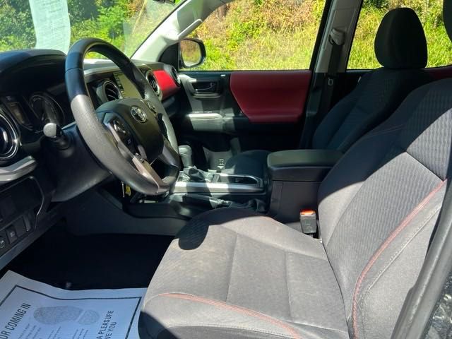 Vehicle image 17 of 36