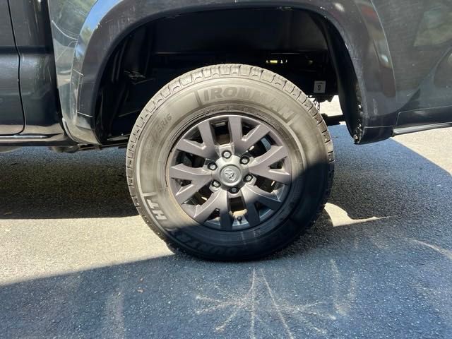 Vehicle image 8 of 36