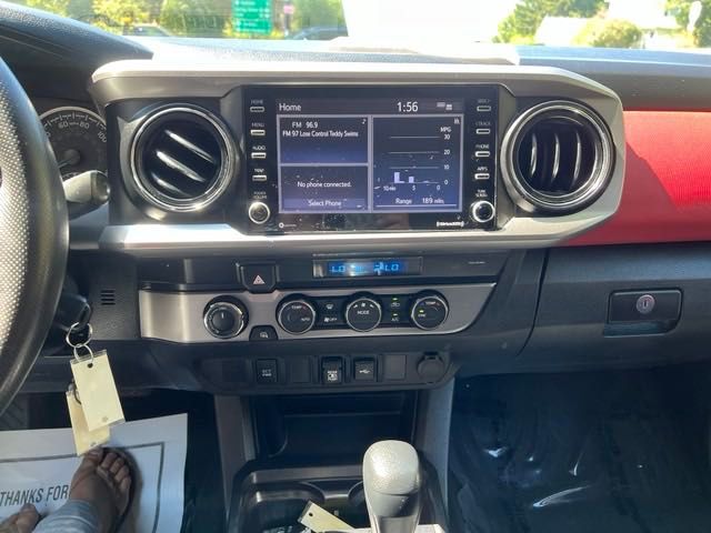 Vehicle image 20 of 36