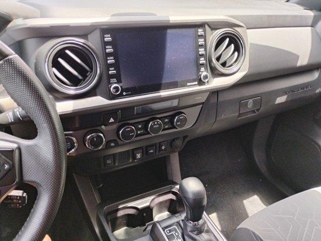 Vehicle image 12 of 13