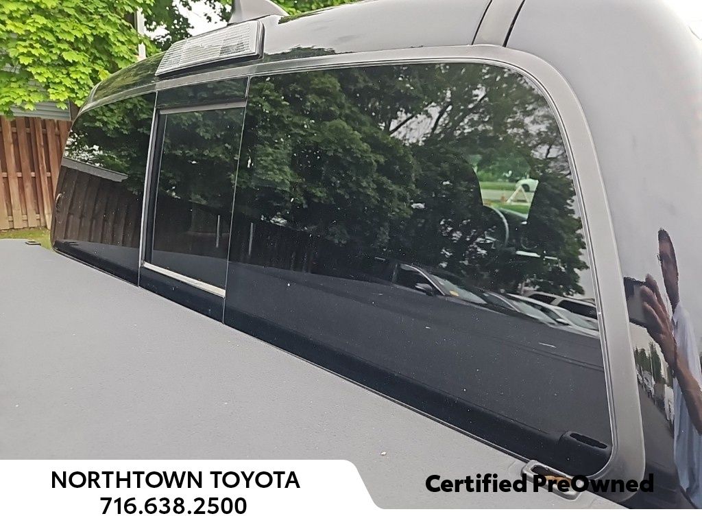 Vehicle image 43 of 56