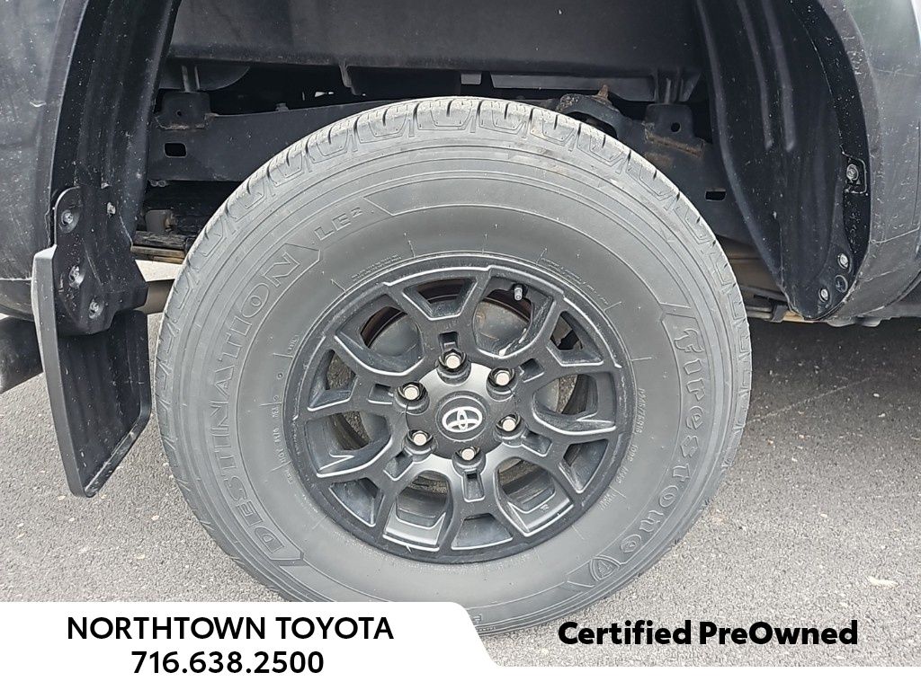 Vehicle image 41 of 56