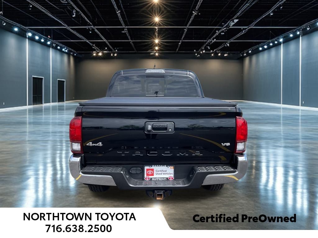Vehicle image 10 of 56