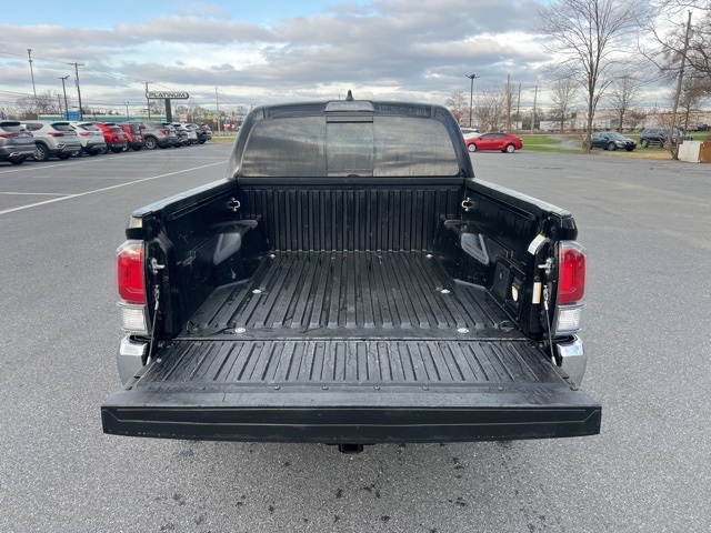 Vehicle image 12 of 20