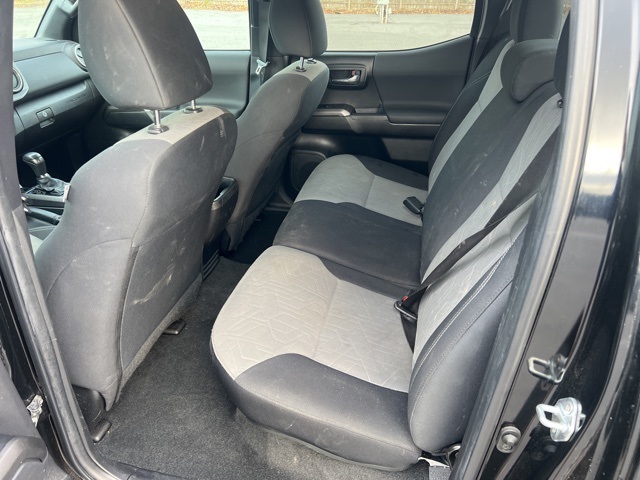 Vehicle image 11 of 20