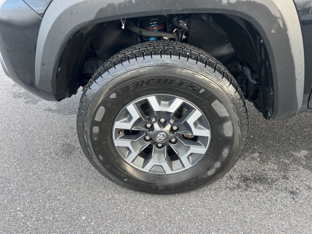 Vehicle image 8 of 20