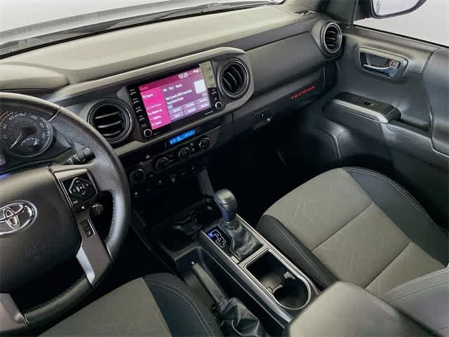 Vehicle image 26 of 34