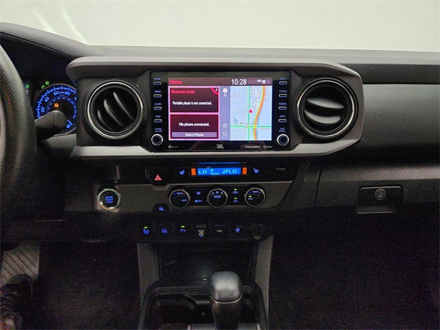 Vehicle image 18 of 29
