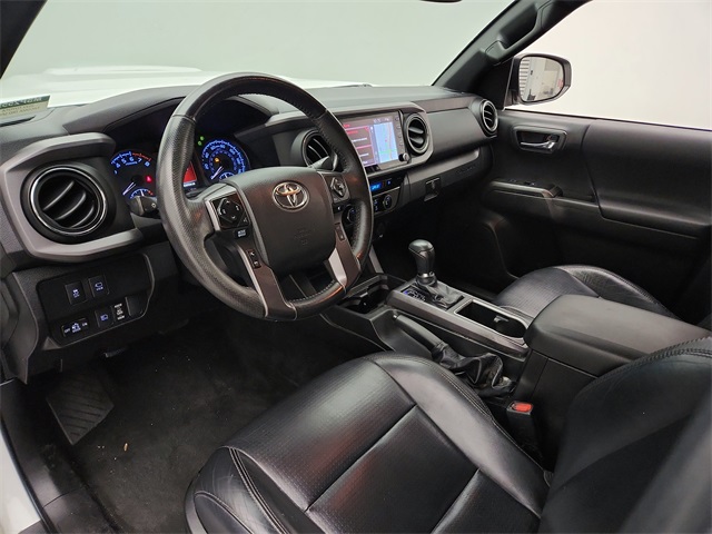 Vehicle image 9 of 29