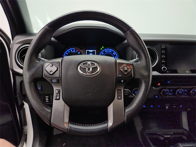Vehicle image 14 of 29