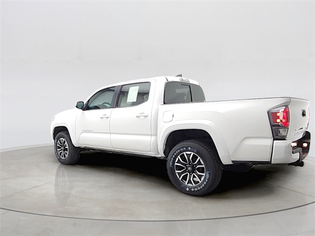 Vehicle image 7 of 29