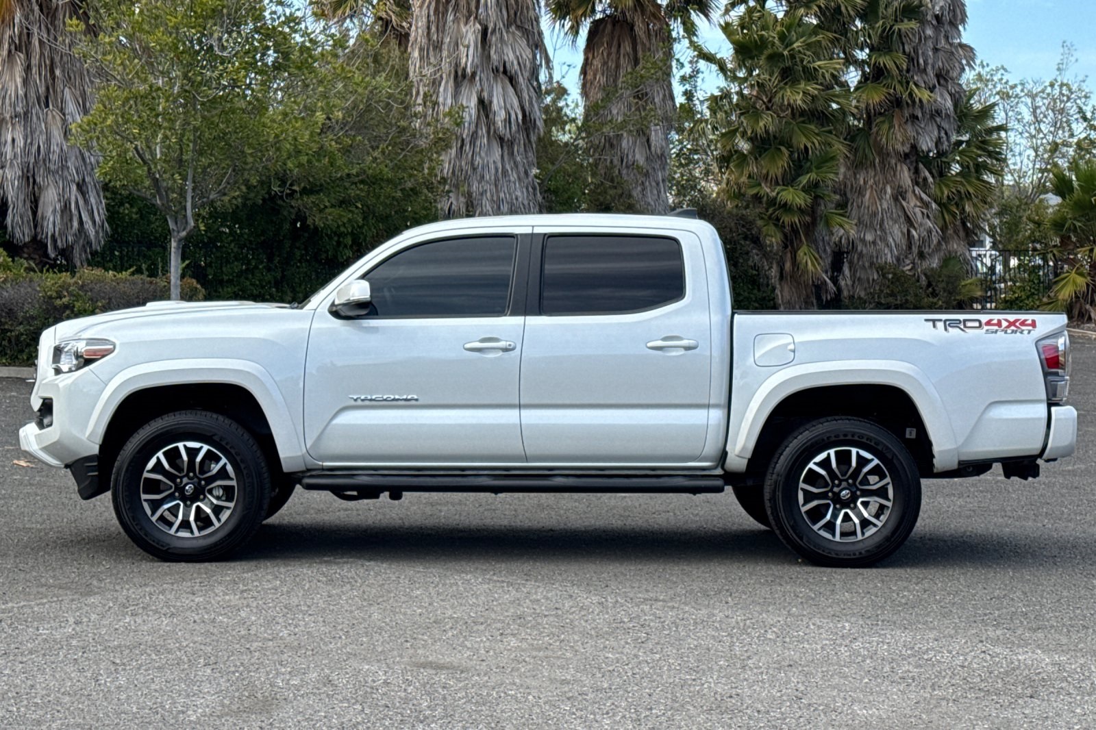 Vehicle image 2 of 56