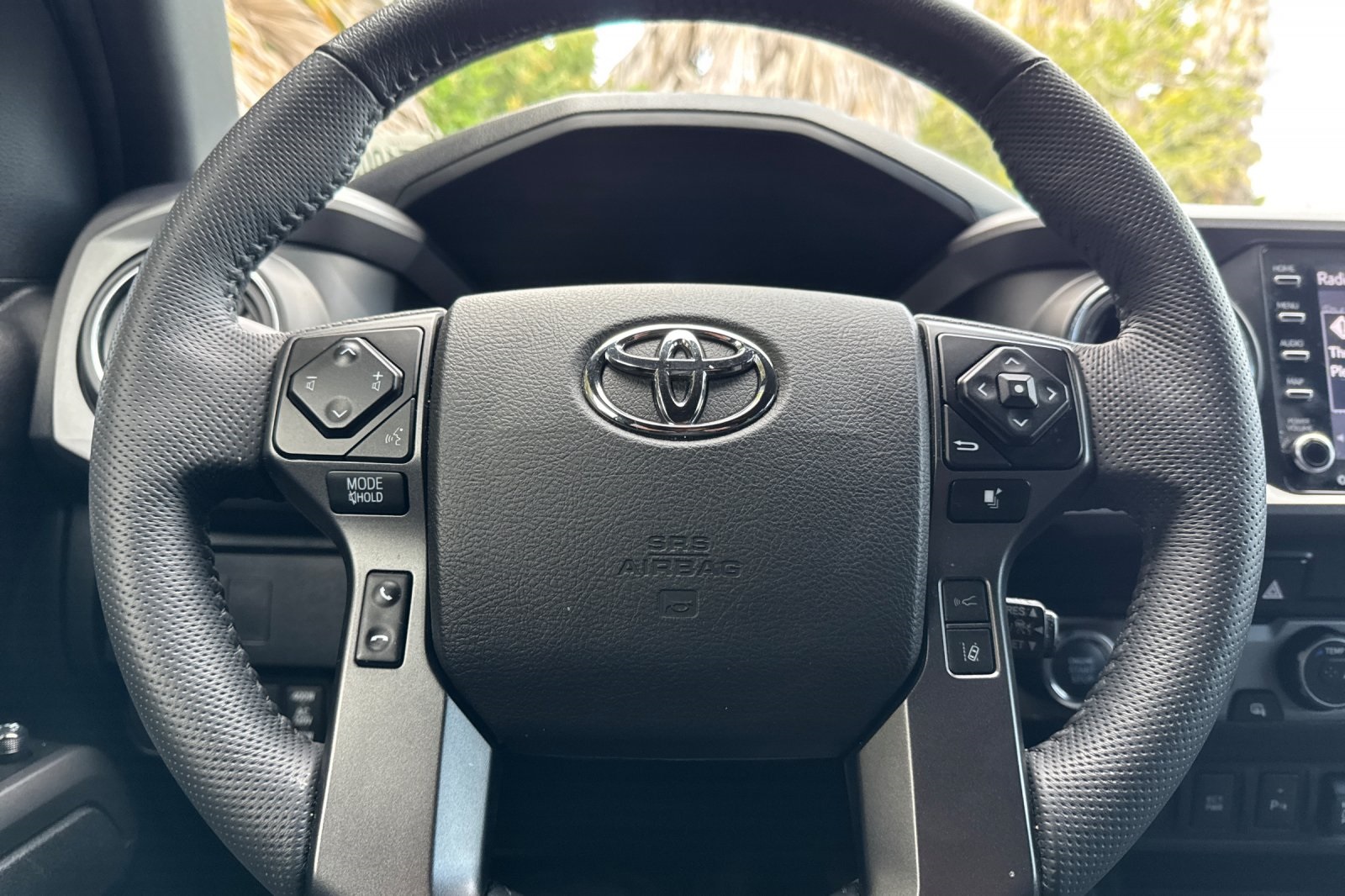 Vehicle image 36 of 56