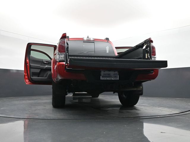 Vehicle image 18 of 53
