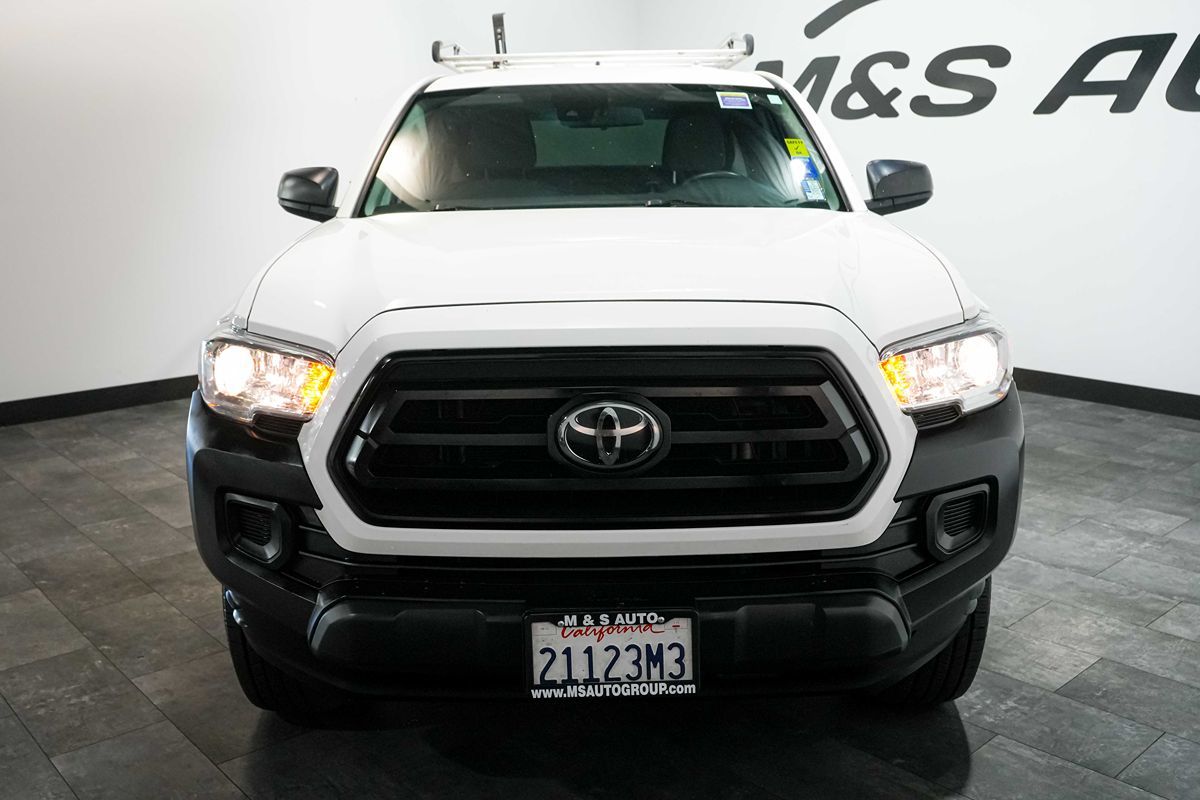 2022 Toyota Tacoma SR Image 3 of 22