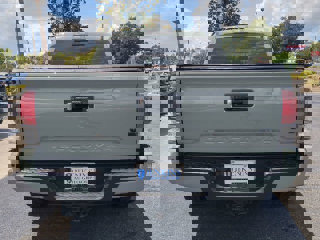Vehicle image 6 of 27