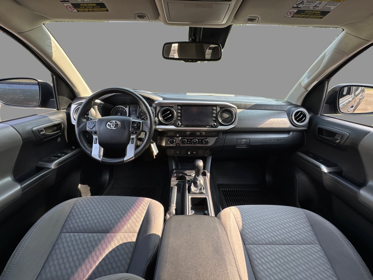 Vehicle image 13 of 29