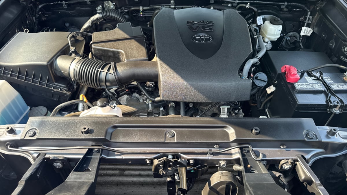 Vehicle image 8 of 29