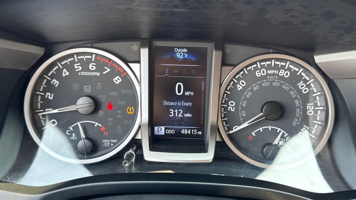 Vehicle image 16 of 29