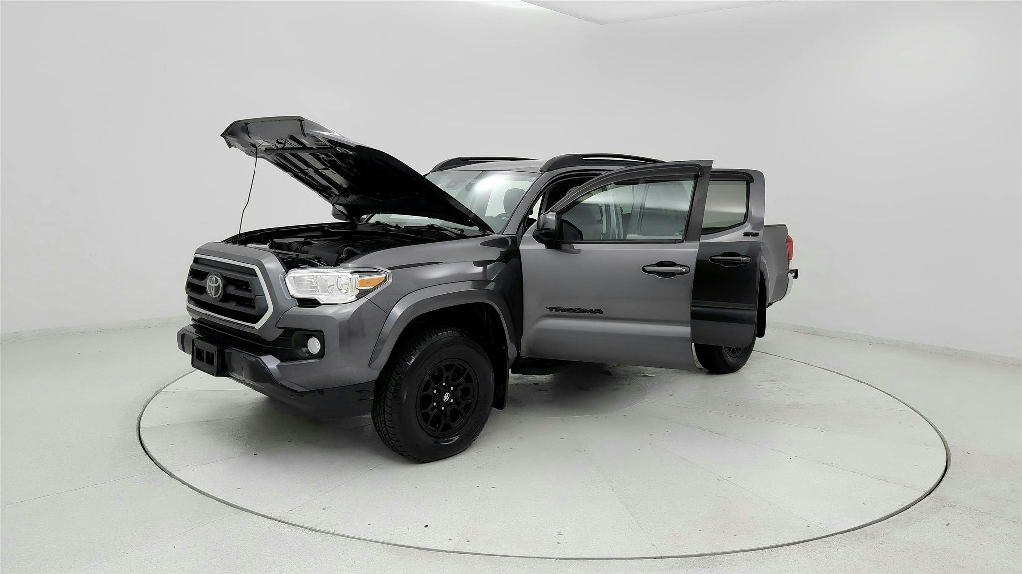 2022 Toyota Tacoma SR5 Image 3 of 46