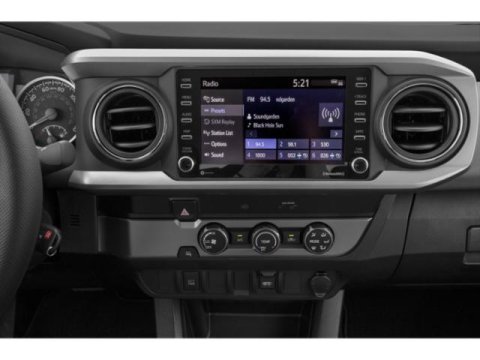 Vehicle image 10 of 15