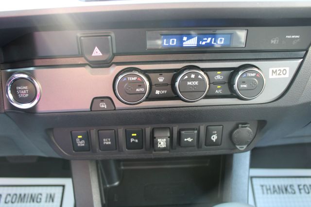 Vehicle image 14 of 38