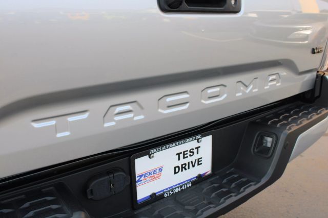 Vehicle image 31 of 38