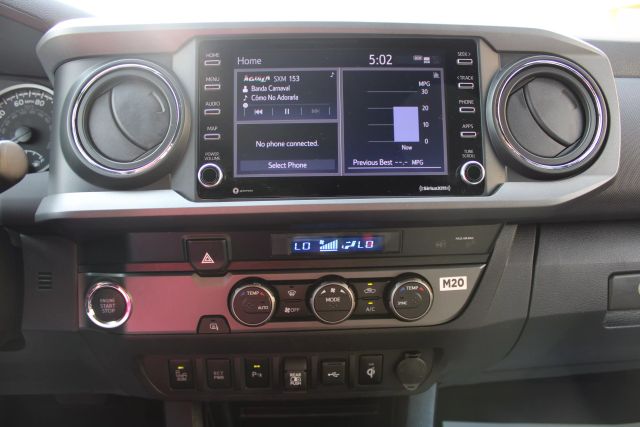 Vehicle image 10 of 38