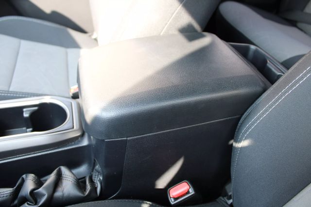 Vehicle image 16 of 38