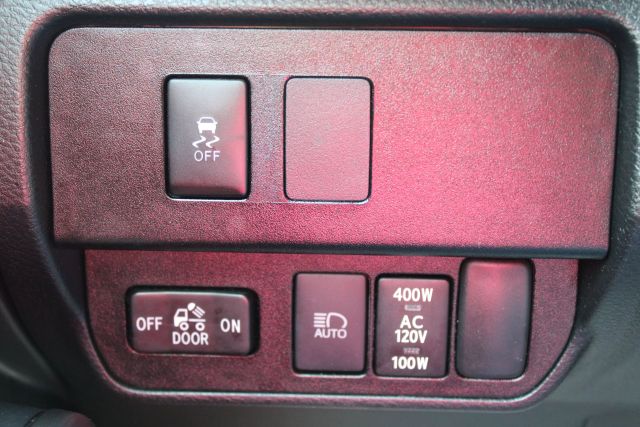 Vehicle image 20 of 38