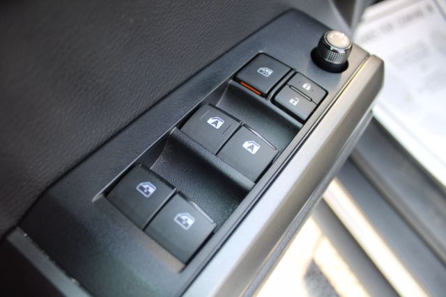 Vehicle image 8 of 38