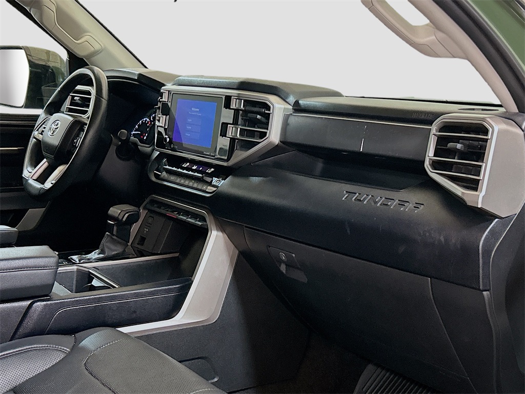 Vehicle image 26 of 29
