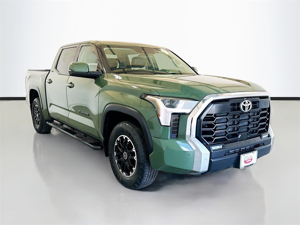 Vehicle image 3 of 29