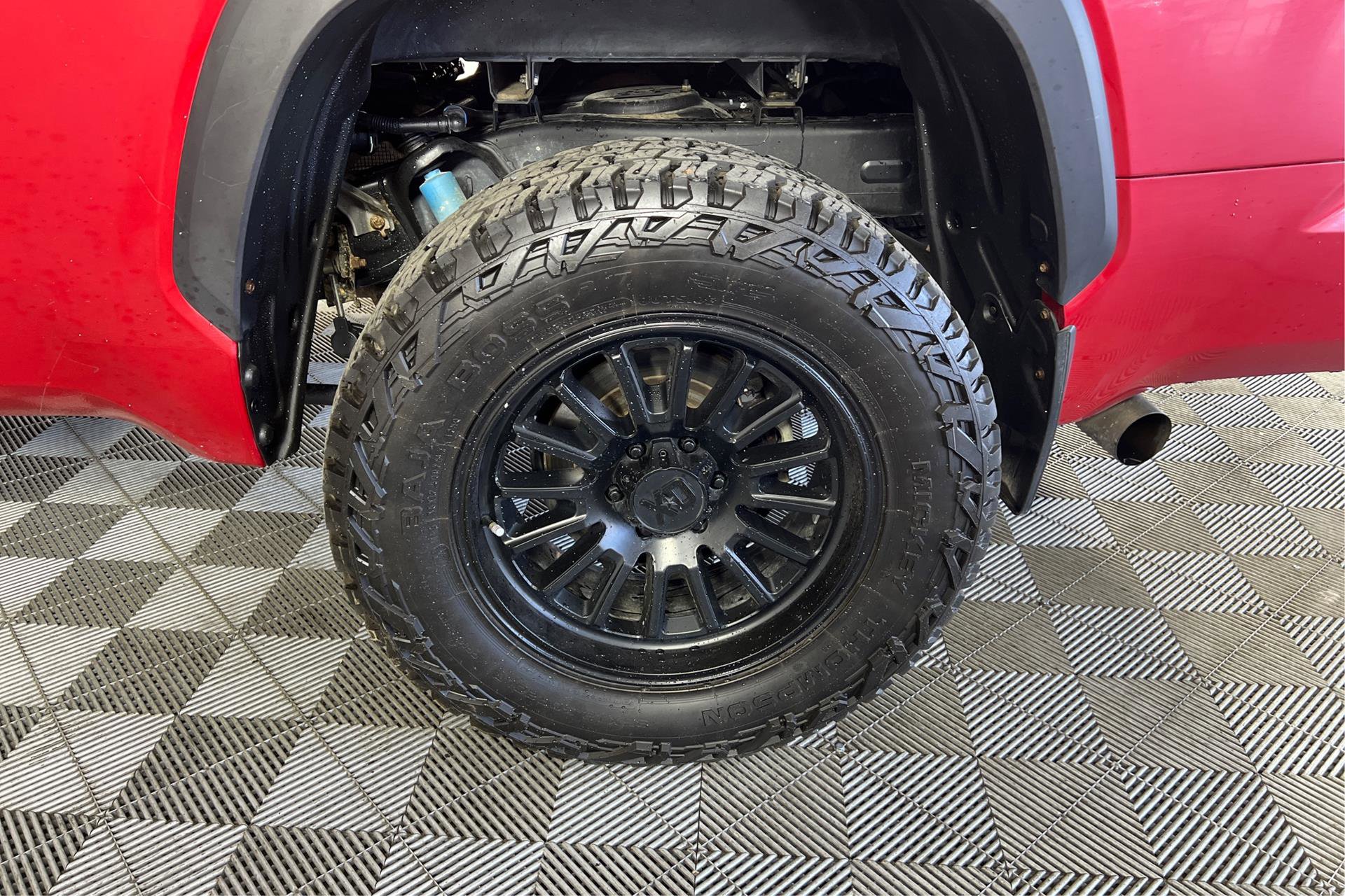Vehicle image 19 of 27