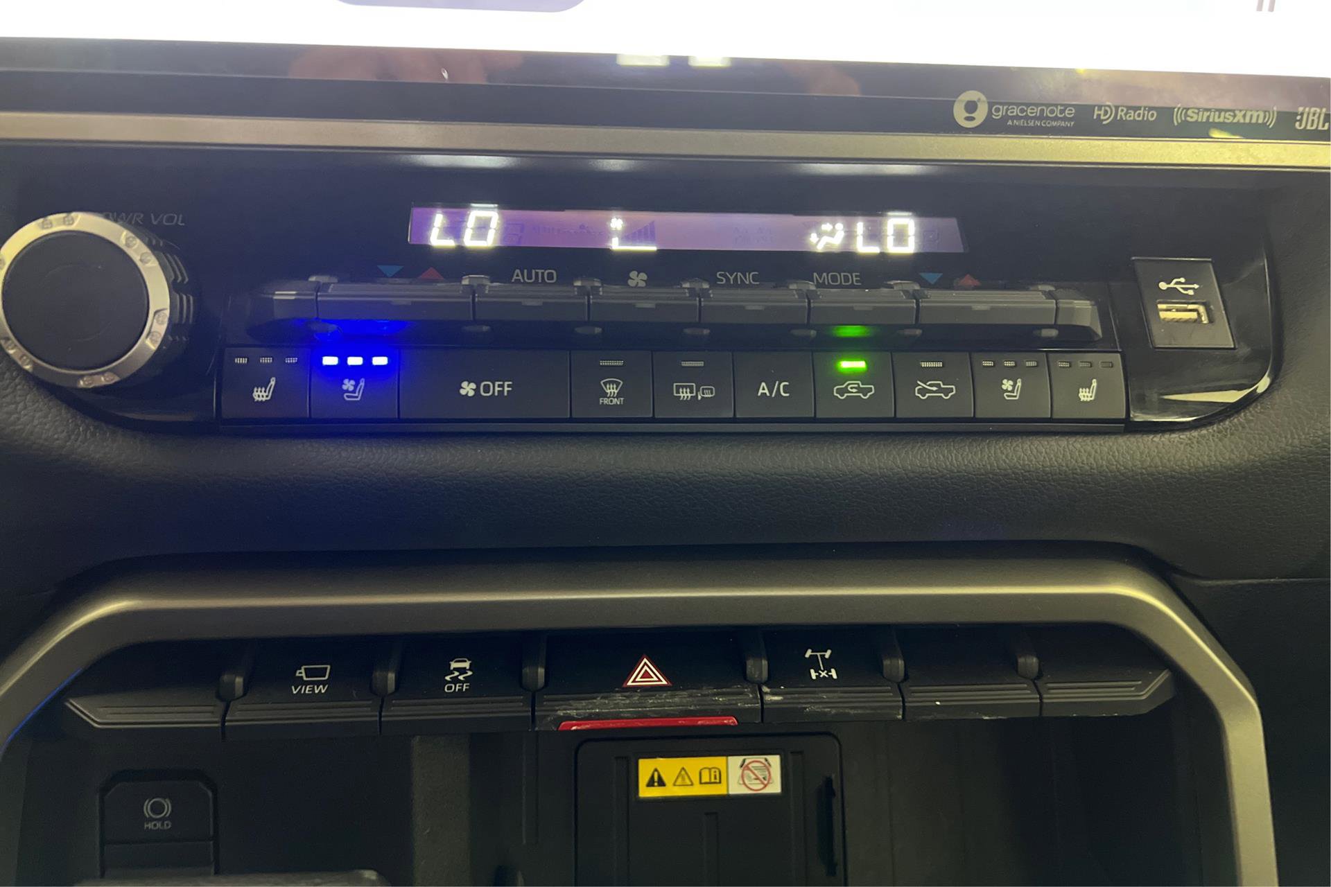Vehicle image 22 of 27