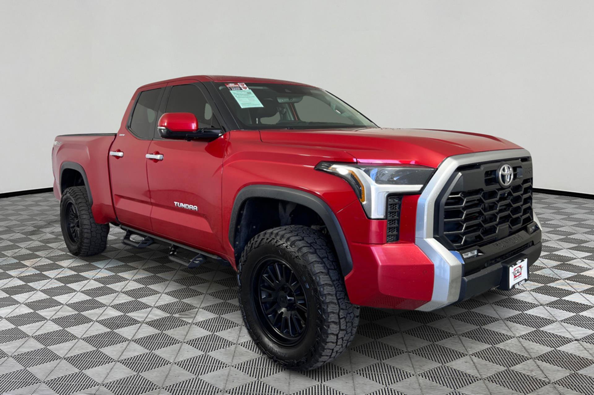 Vehicle image 3 of 27